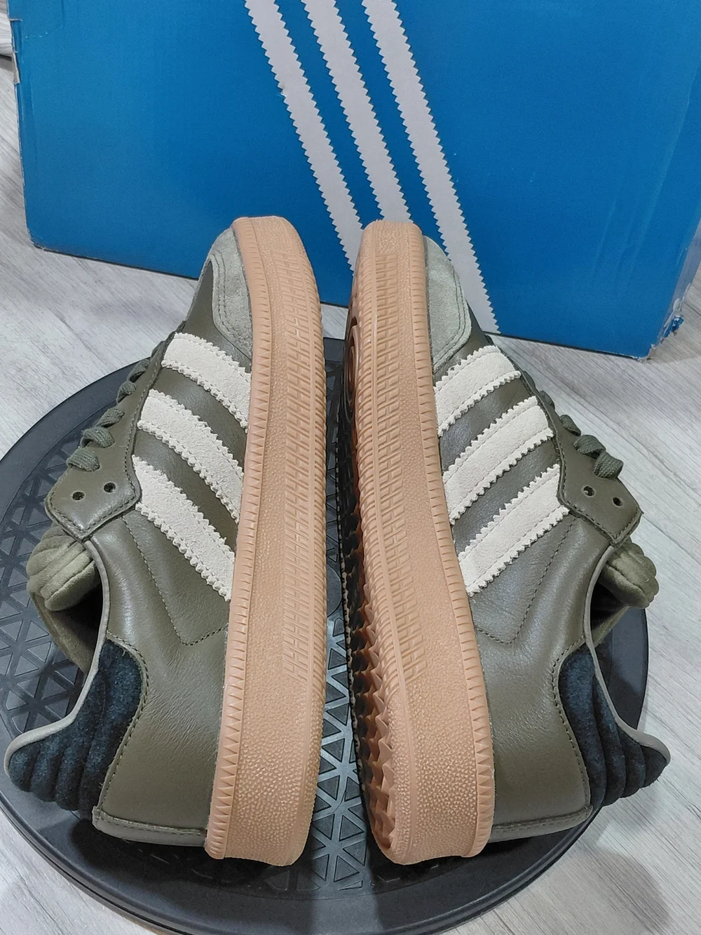 NEW Adidas Womens Samba XLG Olive Strata Chunky Thick Midsole with Gum Sole W8.5